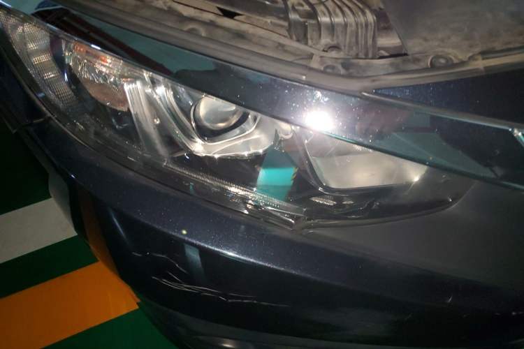 Used Honda Civic 2016 220TURBO CVT Luxury Edition Right Front Headlight