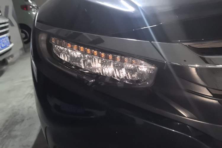 Used Honda Civic 2016 220TURBO CVT Prestige Edition Right Front Headlight