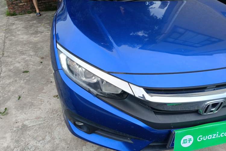 Used Honda Civic 2016 220TURBO CVT Luxury Edition Right Front Headlight