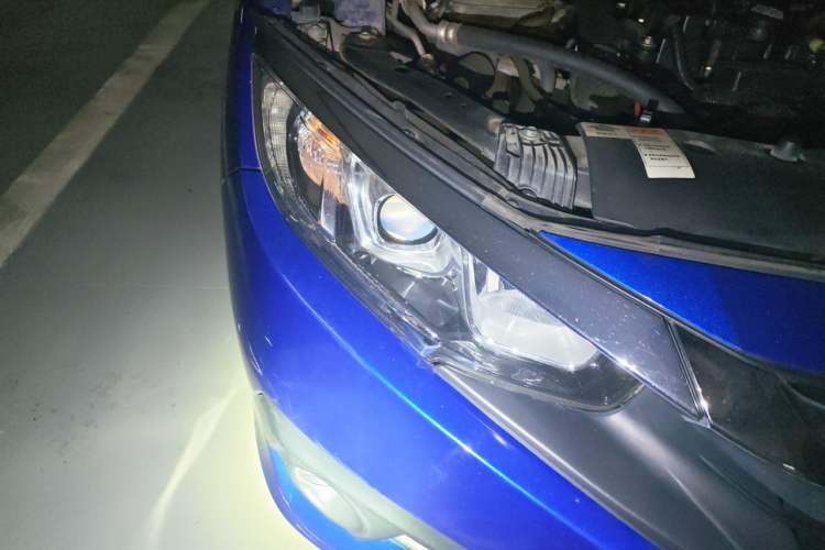 Used Honda Civic 2016 180TURBO CVT Comfort Version Right Front Headlight