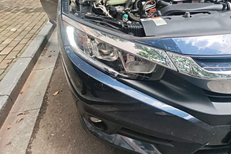 Used Honda Civic 2016 220TURBO CVT Luxury Edition Right Front Headlight