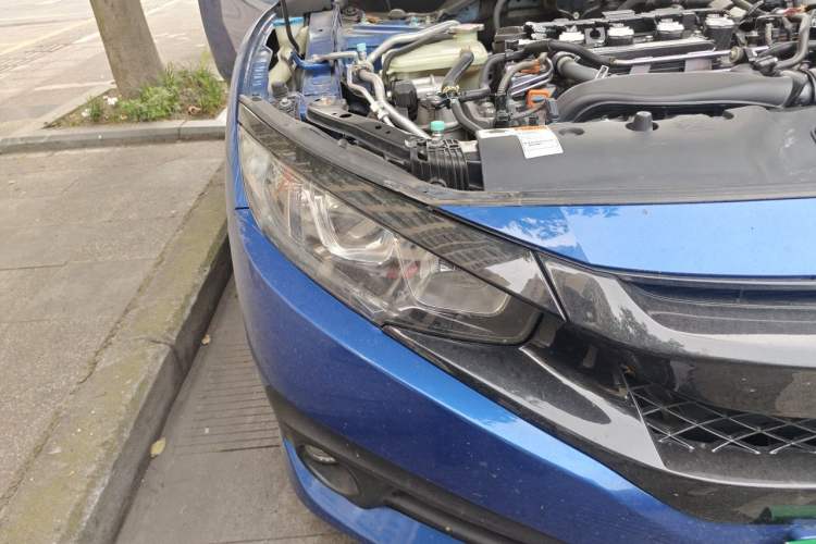 Used Honda Civic 2016 220TURBO CVT Luxury Edition Right Front Headlight
