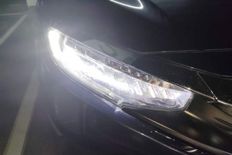 Used Honda Civic 2016 220TURBO CVT Prestige Edition Right Front Headlight