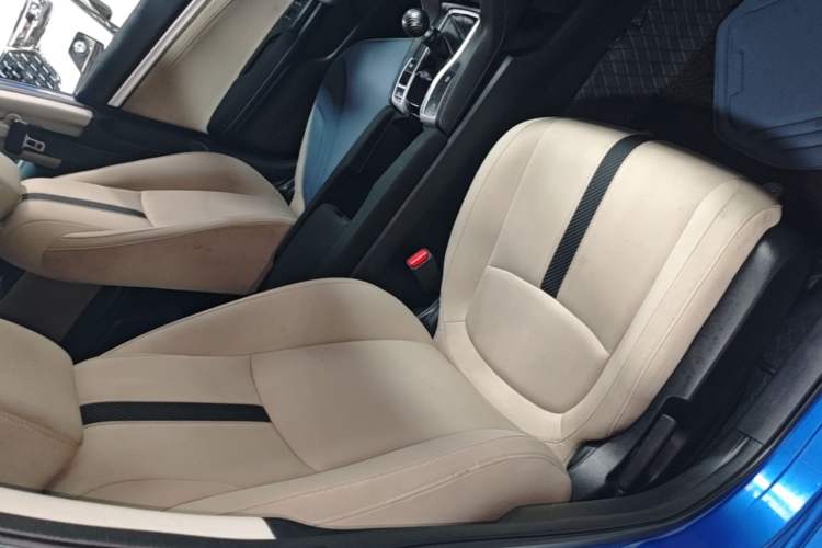 Used Honda Civic 2016 220TURBO Manual Luxury Edition Right Front Seat