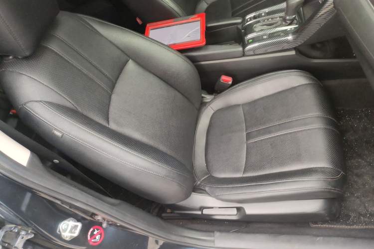 Used Honda Civic 2016 220TURBO CVT Luxury Edition Right Front Seat
