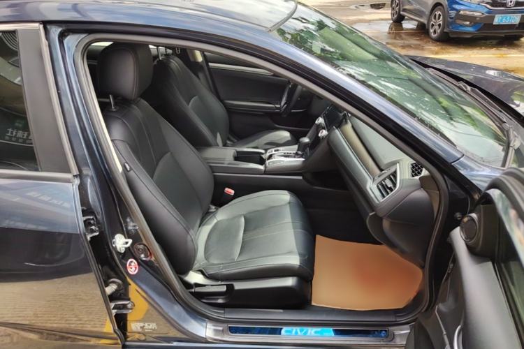 Used Honda Civic 2016 220TURBO CVT Prestige Edition Right Front Seat