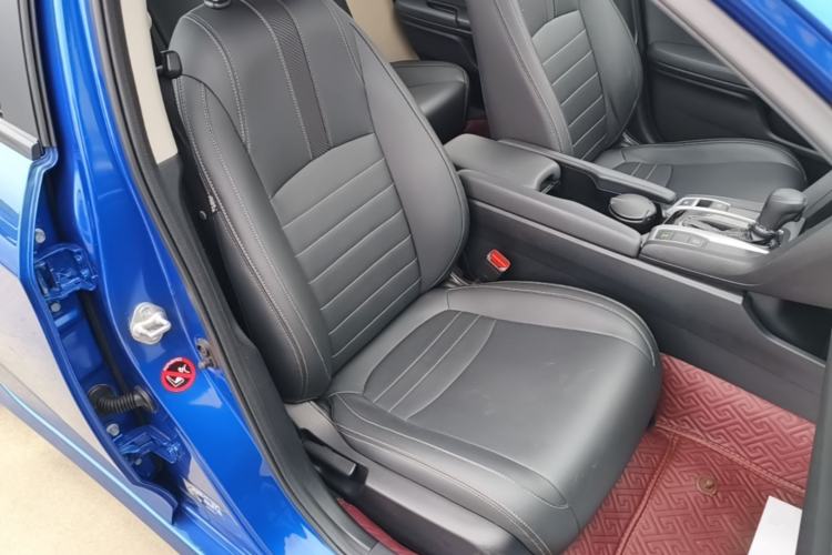 Used Honda Civic 2016 220TURBO CVT Luxury Edition Right Front Seat