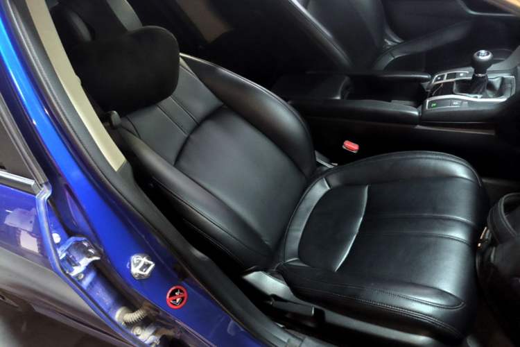 Used Honda Civic 2016 220TURBO Manual Luxury Edition Right Front Seat