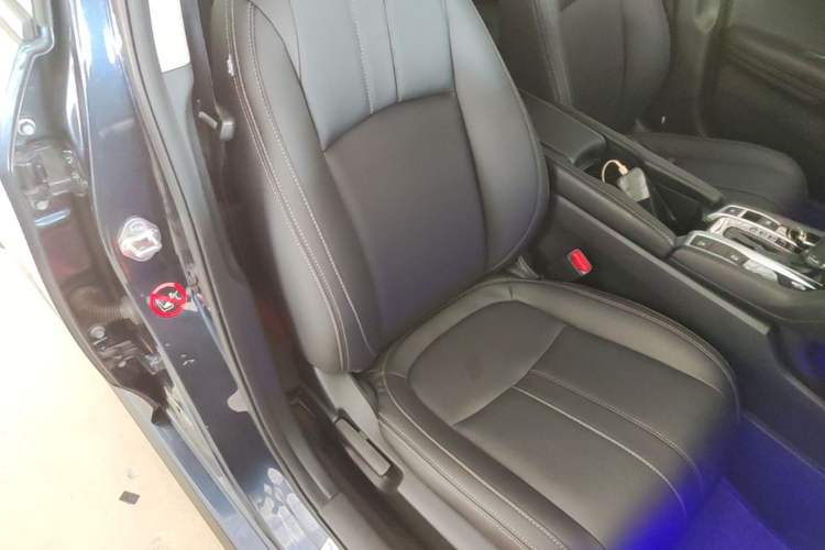 Used Honda Civic 2016 220TURBO CVT Luxury Edition Right Front Seat