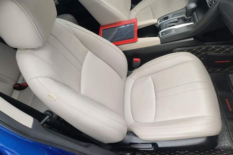 Used Honda Civic 2016 180TURBO CVT Comfort Version Right Front Seat