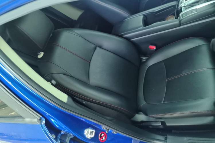 Used Honda Civic 2016 220TURBO CVT Luxury Edition Right Front Seat