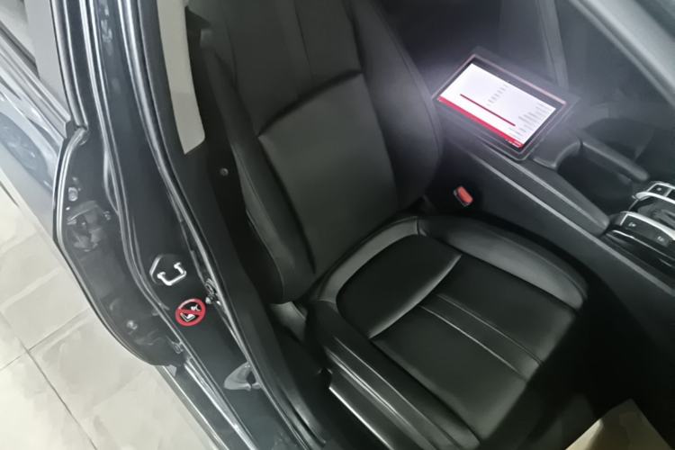Used Honda Civic 2016 220TURBO CVT Prestige Edition Right Front Seat
