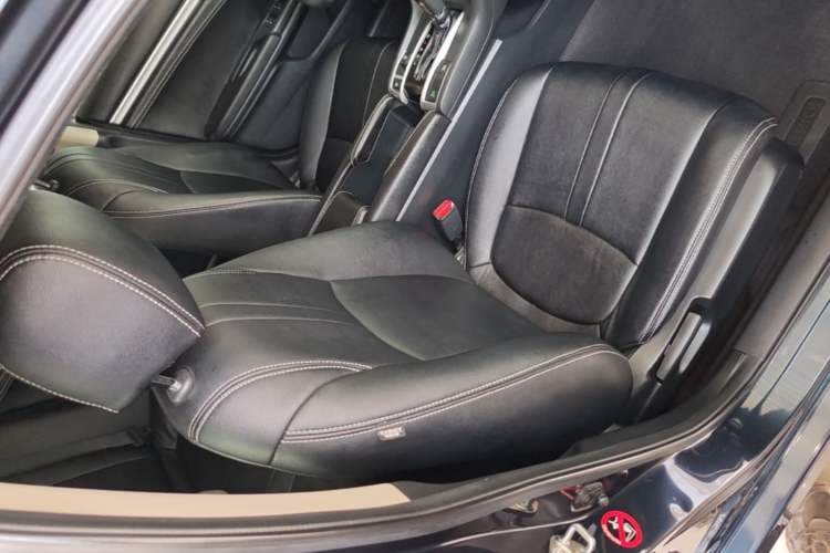 Used Honda Civic 2016 220TURBO CVT Luxury Edition Right Front Seat
