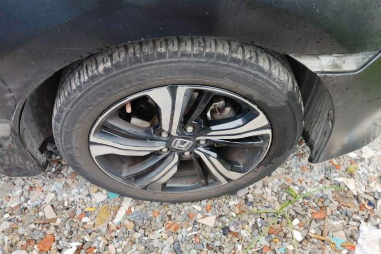 Used Honda Civic 2016 220TURBO CVT Prestige Edition Right Front Wheel Hub