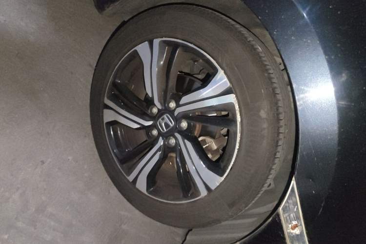 Used Honda Civic 2016 220TURBO CVT Prestige Edition Right Front Wheel Hub