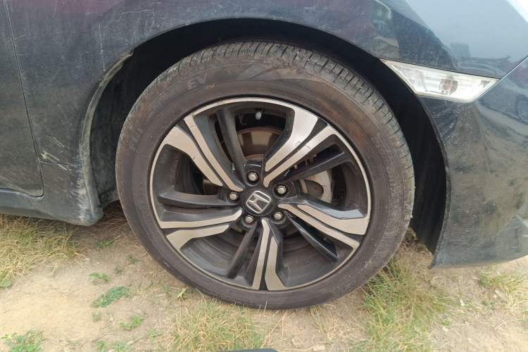 Used Honda Civic 2016 220TURBO CVT Prestige Edition Right Front Wheel Hub