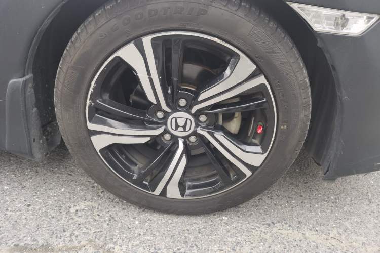 Used Honda Civic 2016 220TURBO CVT Prestige Edition Right Front Wheel Hub