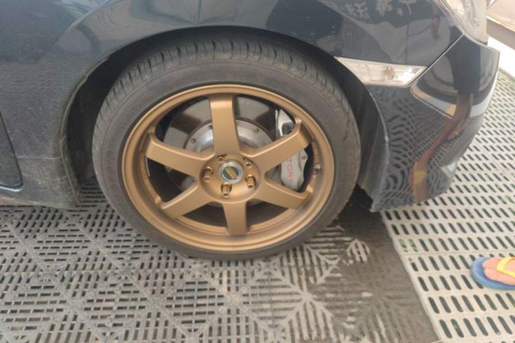 Used Honda Civic 2016 220TURBO CVT Luxury Edition Right Front Wheel Hub