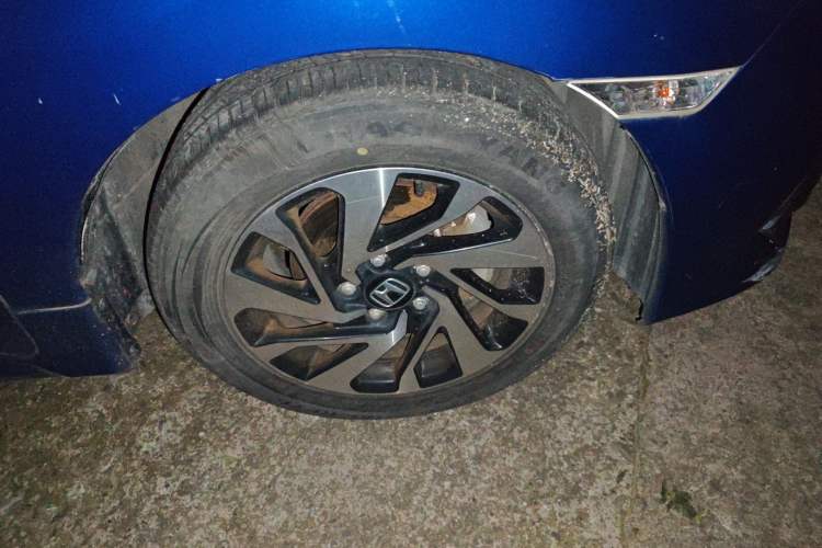 Used Honda Civic 2016 220TURBO CVT Luxury Edition Right Front Wheel Hub