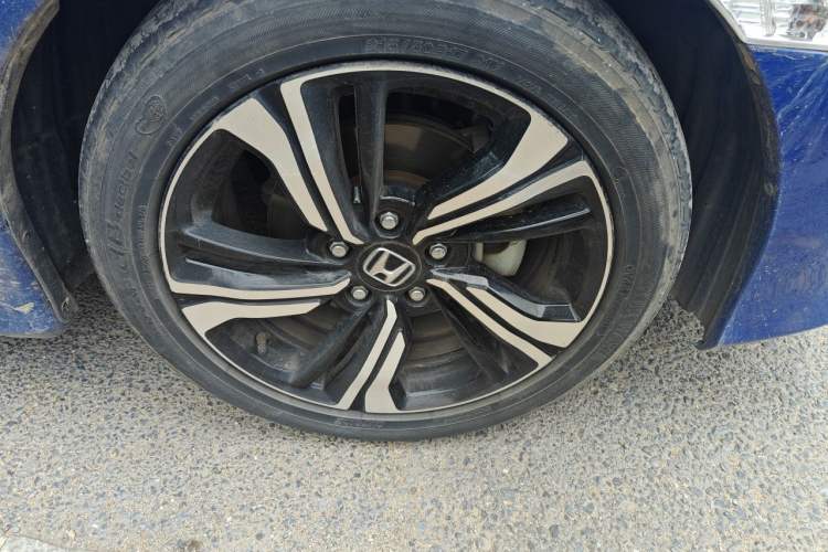 Used Honda Civic 2016 220TURBO CVT Prestige Edition Right Front Wheel Hub