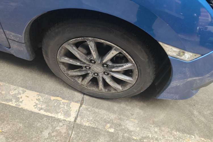 Used Honda Civic 2016 180TURBO CVT Comfort Version Right Front Wheel Hub