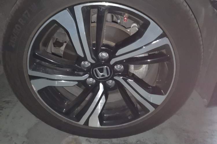 Used Honda Civic 2016 220TURBO CVT Prestige Edition Right Front Wheel Hub