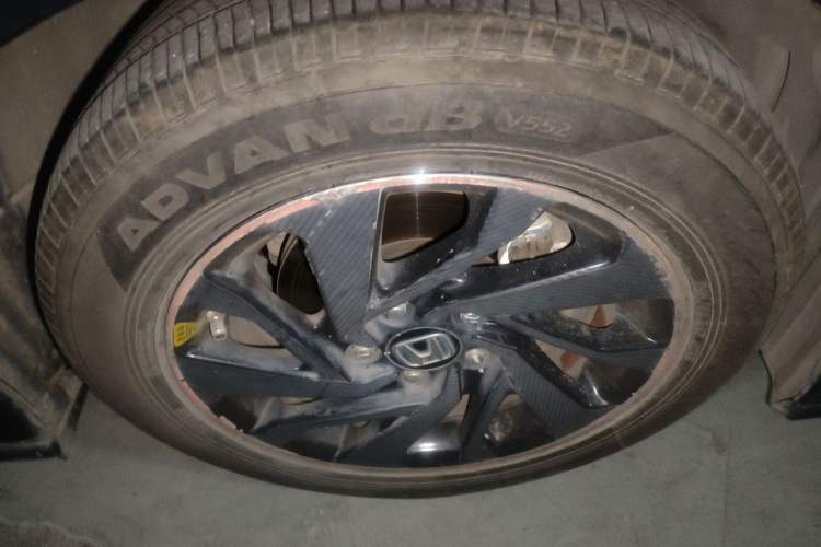 Used Honda Civic 2016 220TURBO CVT Luxury Edition Right Front Wheel Hub
