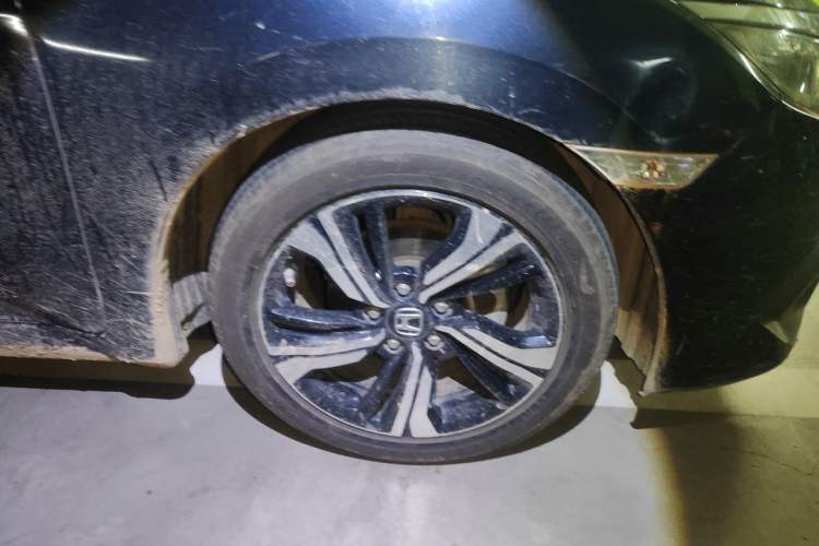 Used Honda Civic 2016 220TURBO CVT Prestige Edition Right Front Wheel Hub