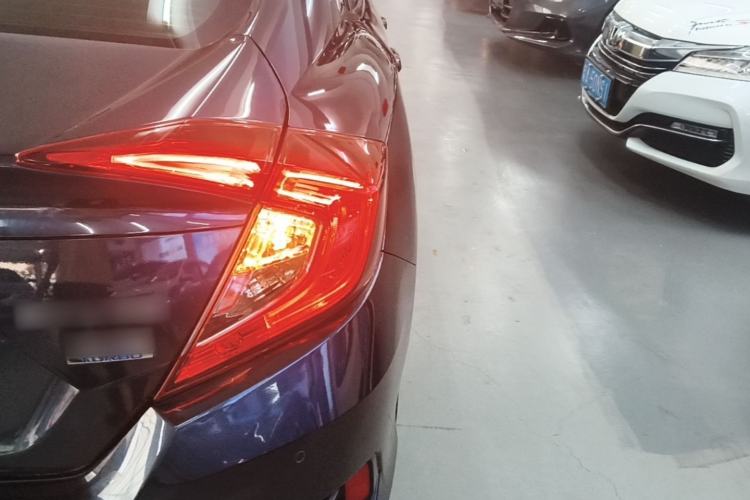 Used Honda Civic 2016 220TURBO CVT Luxury Edition Right Rear Taillight