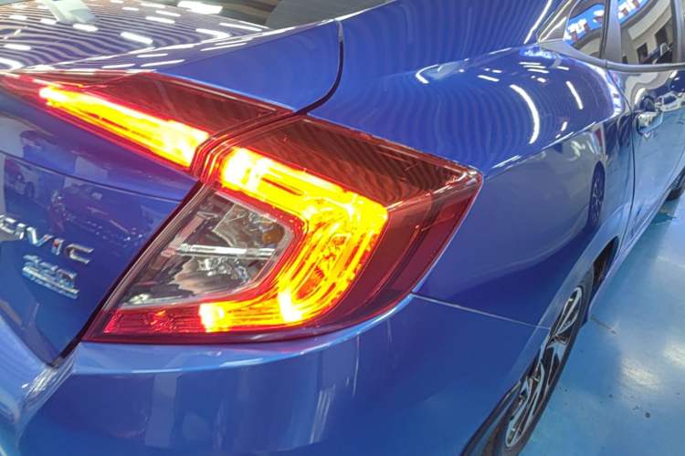 Used Honda Civic 2016 220TURBO CVT Luxury Edition Right Rear Taillight