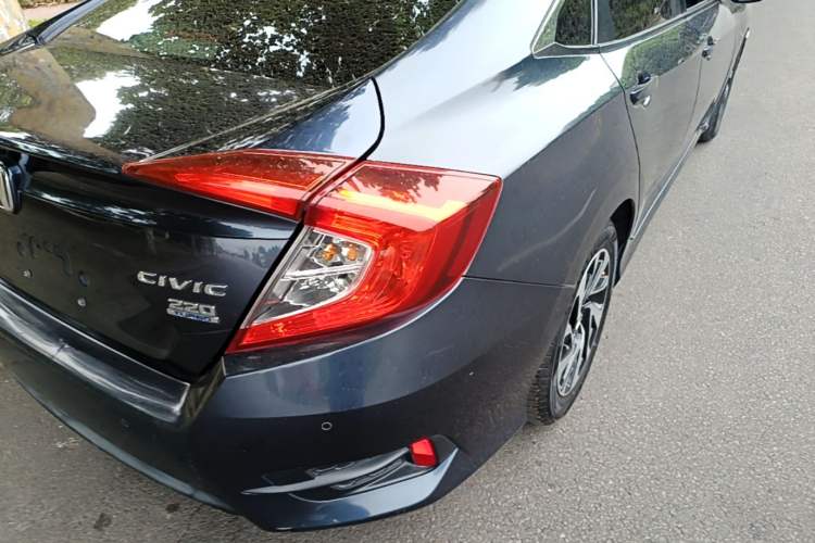 Used Honda Civic 2016 220TURBO CVT Luxury Edition Right Rear Taillight