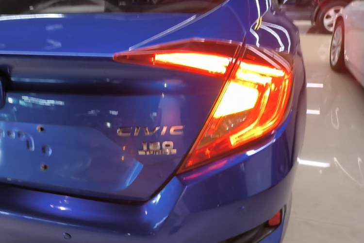 Used Honda Civic 2016 180TURBO CVT Comfort Version Right Rear Taillight