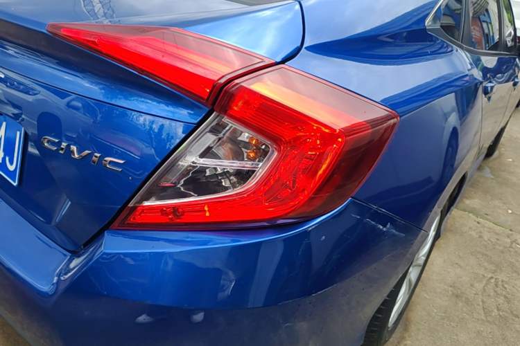 Used Honda Civic 2016 180TURBO CVT Comfort Version Right Rear Taillight