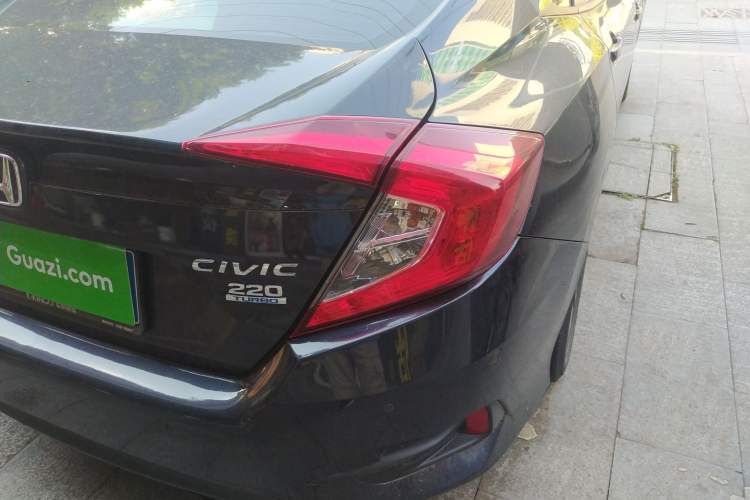 Used Honda Civic 2016 220TURBO CVT Luxury Edition Right Rear Taillight