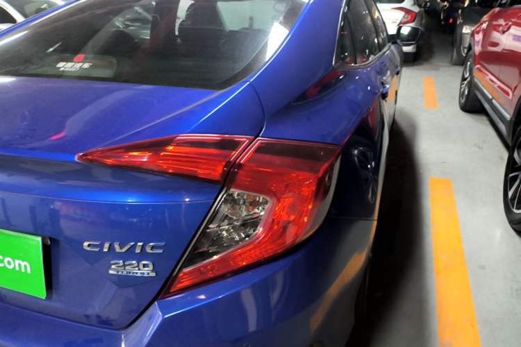 Used Honda Civic 2016 220TURBO Manual Luxury Edition Right Rear Taillight