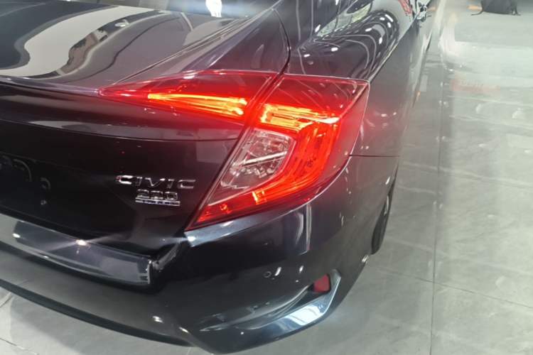 Used Honda Civic 2016 220TURBO CVT Prestige Edition Right Rear Taillight