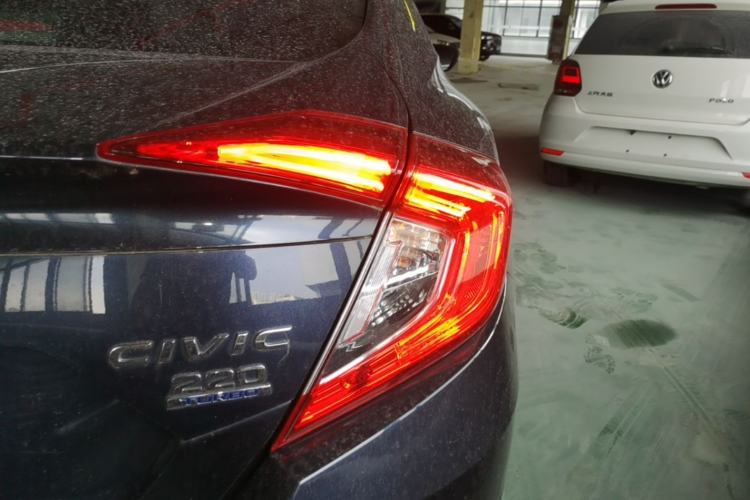 Used Honda Civic 2016 220TURBO CVT Luxury Edition Right Rear Taillight