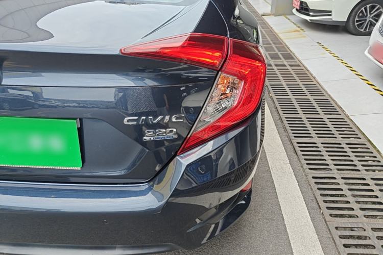 Used Honda Civic 2016 220TURBO CVT Luxury Edition Right Rear Taillight