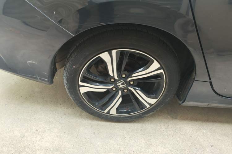 Used Honda Civic 2016 220TURBO CVT Prestige Edition Right Rear Wheel Hub
