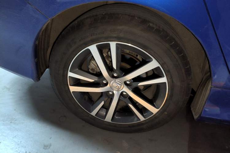 Used Honda Civic 2016 220TURBO Manual Luxury Edition Right Rear Wheel Hub