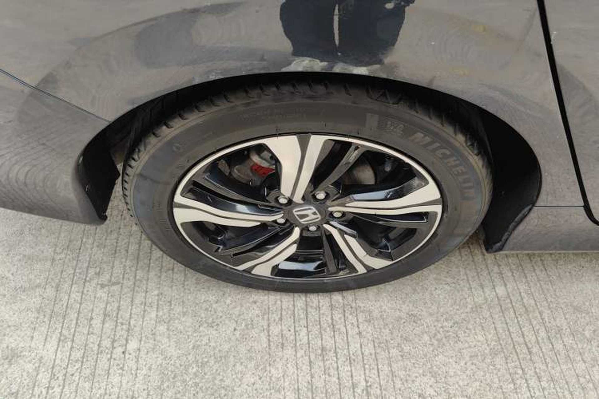 Used Honda Civic 2016 220TURBO CVT Prestige Edition Right Rear Wheel Hub