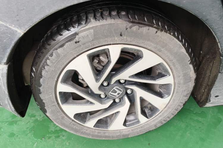 Used Honda Civic 2016 220TURBO CVT Luxury Edition Right Rear Wheel Hub