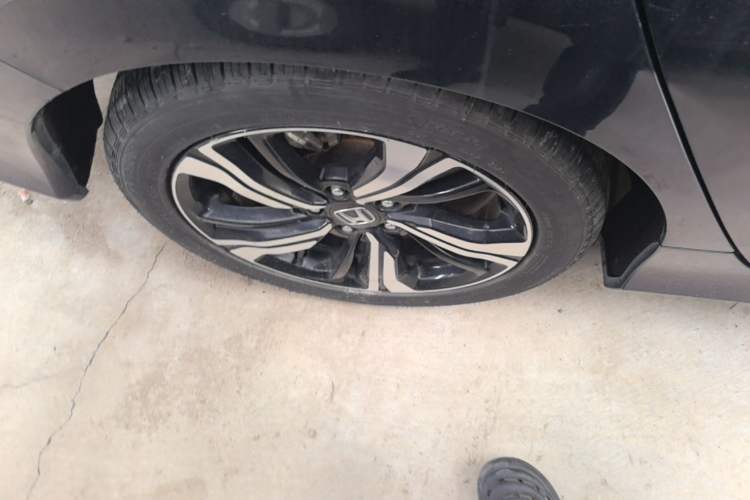 Used Honda Civic 2016 220TURBO CVT Prestige Edition Right Rear Wheel Hub