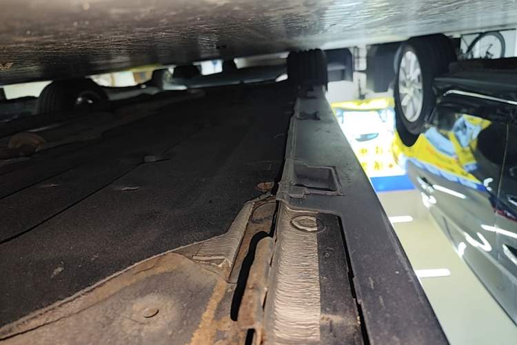 Used Honda Civic 2016 220TURBO CVT Luxury Edition Right Side Sill