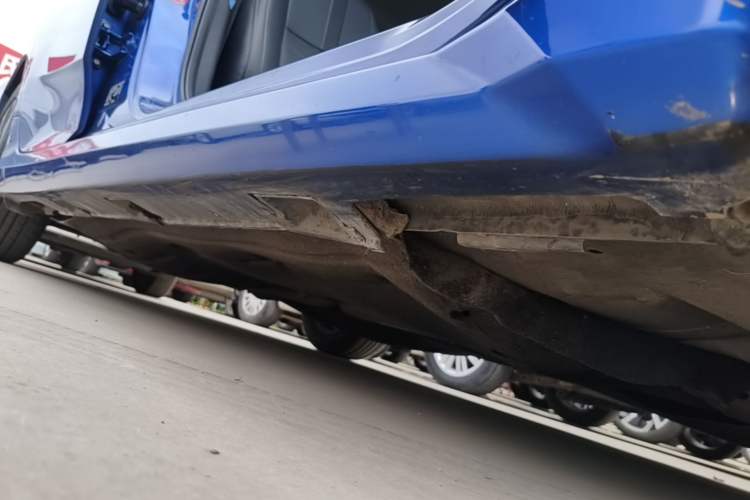 Used Honda Civic 2016 220TURBO CVT Luxury Edition Right Side Sill