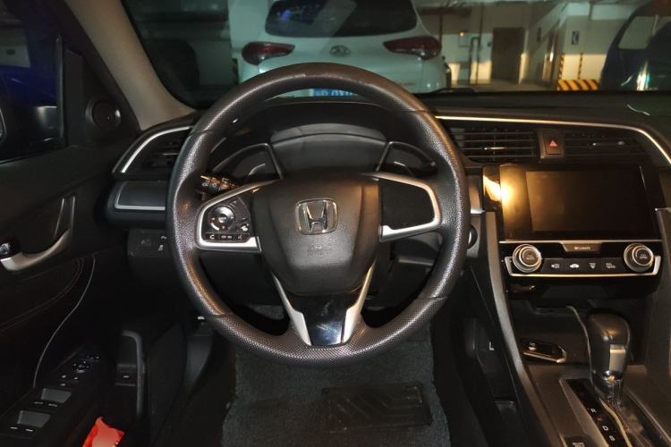 Used Honda Civic 2016 220TURBO CVT Luxury Edition Steering Wheel