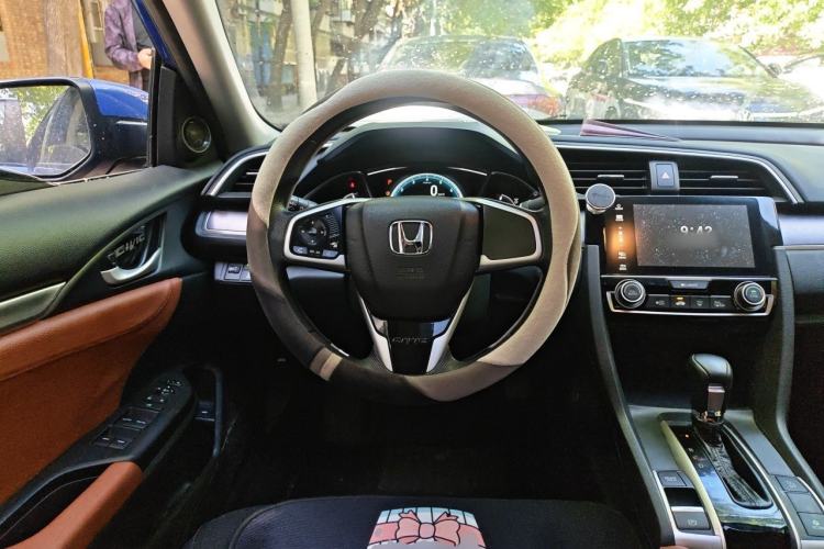 Used Honda Civic 2016 220TURBO CVT Luxury Edition Steering Wheel