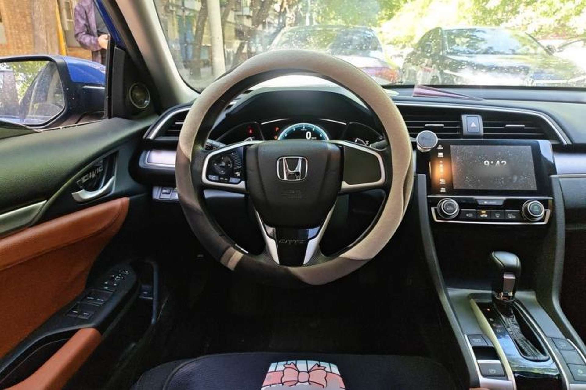 Used Honda Civic 2016 220TURBO CVT Luxury Edition Steering Wheel