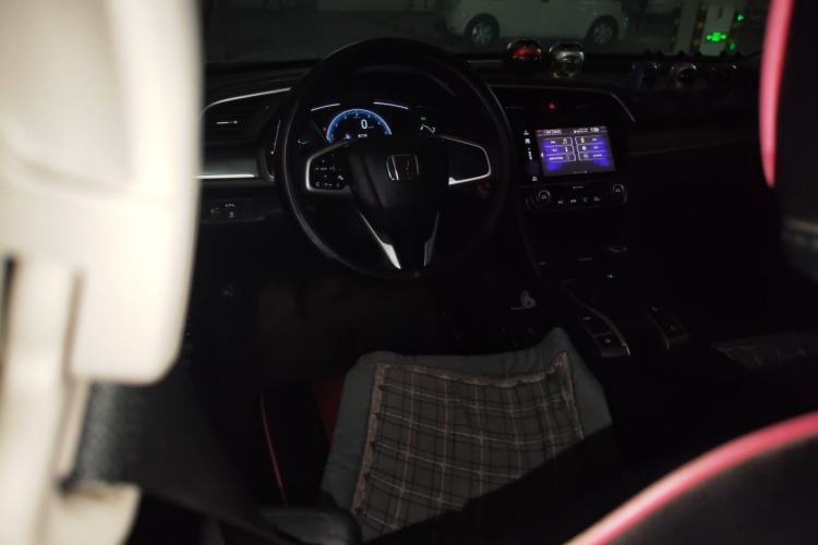 Used Honda Civic 2016 220TURBO Manual Luxury Edition Steering Wheel