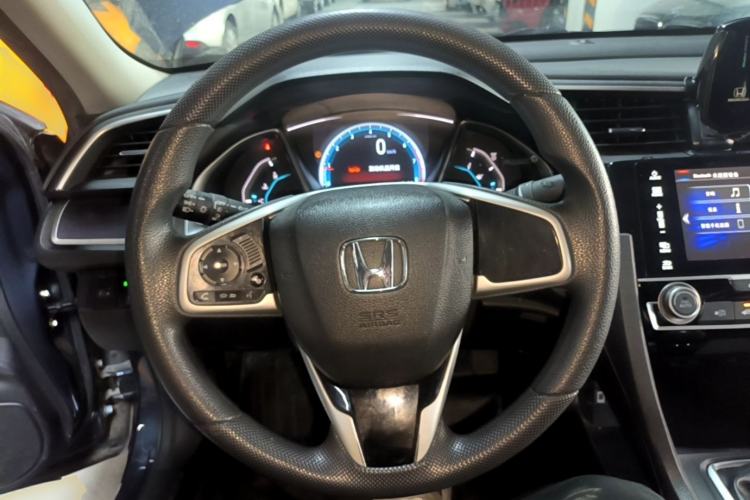 Used Honda Civic 2016 220TURBO Manual Luxury Edition Steering Wheel